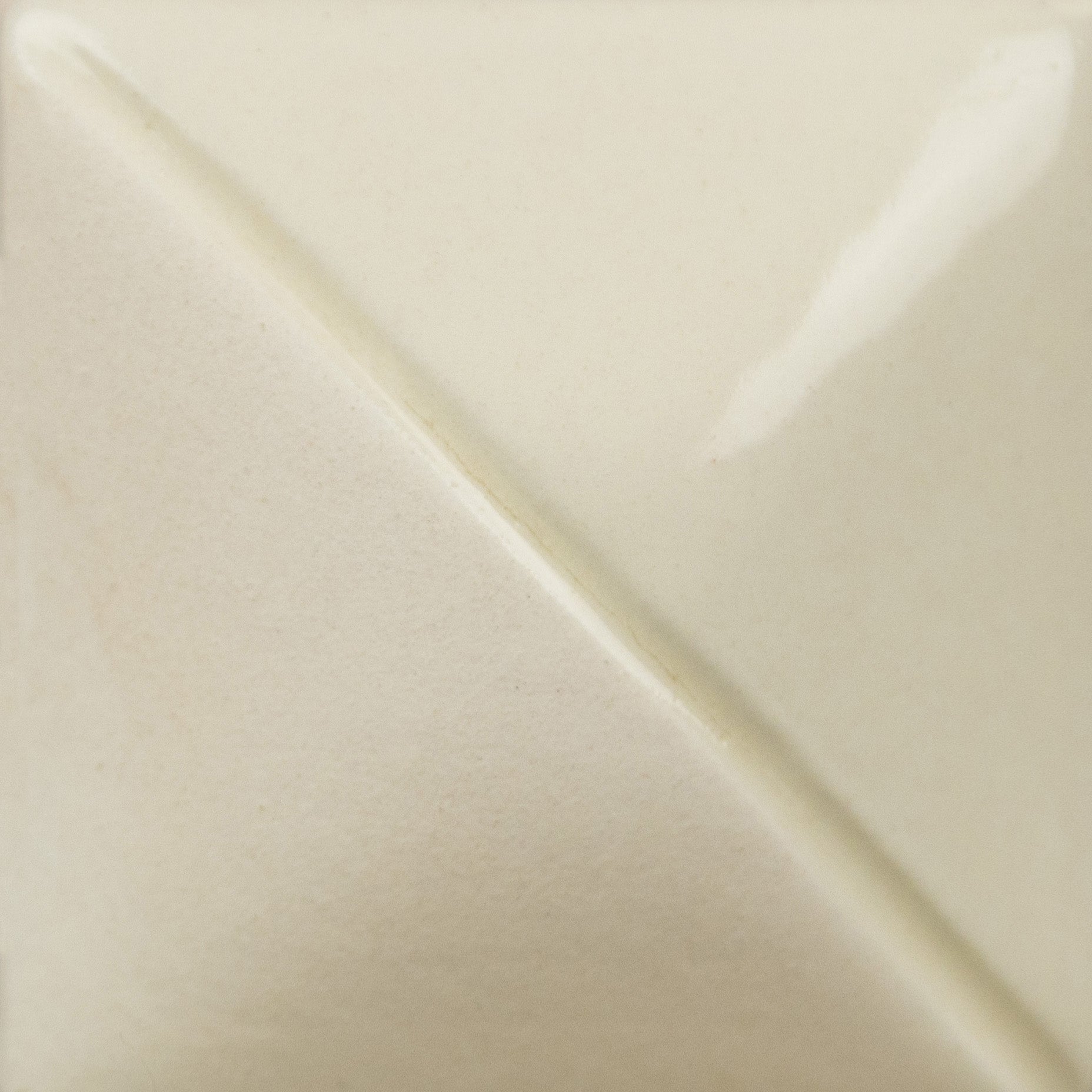 UG-067 Ivory (2 OZ)